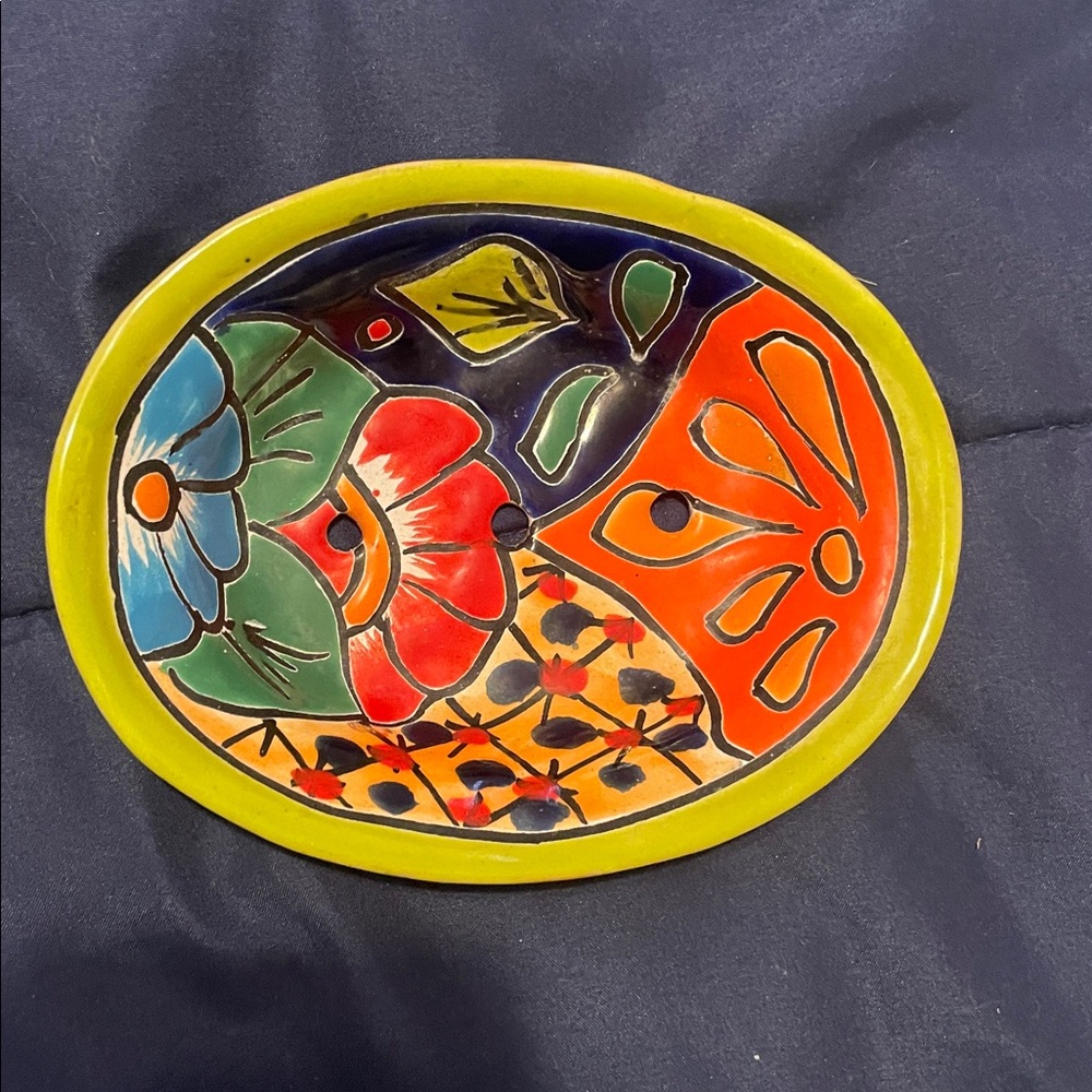 Vibrant Multicolor Ceramic Soap Dish - Picture 3 of 3